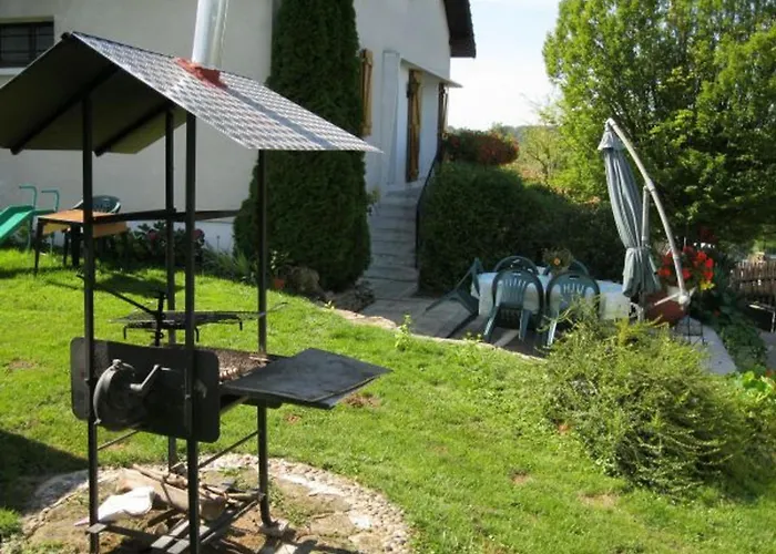 Cosy Avec Cheminee Et Animaux Acceptes - Fr-1-585-144 Отель типа 